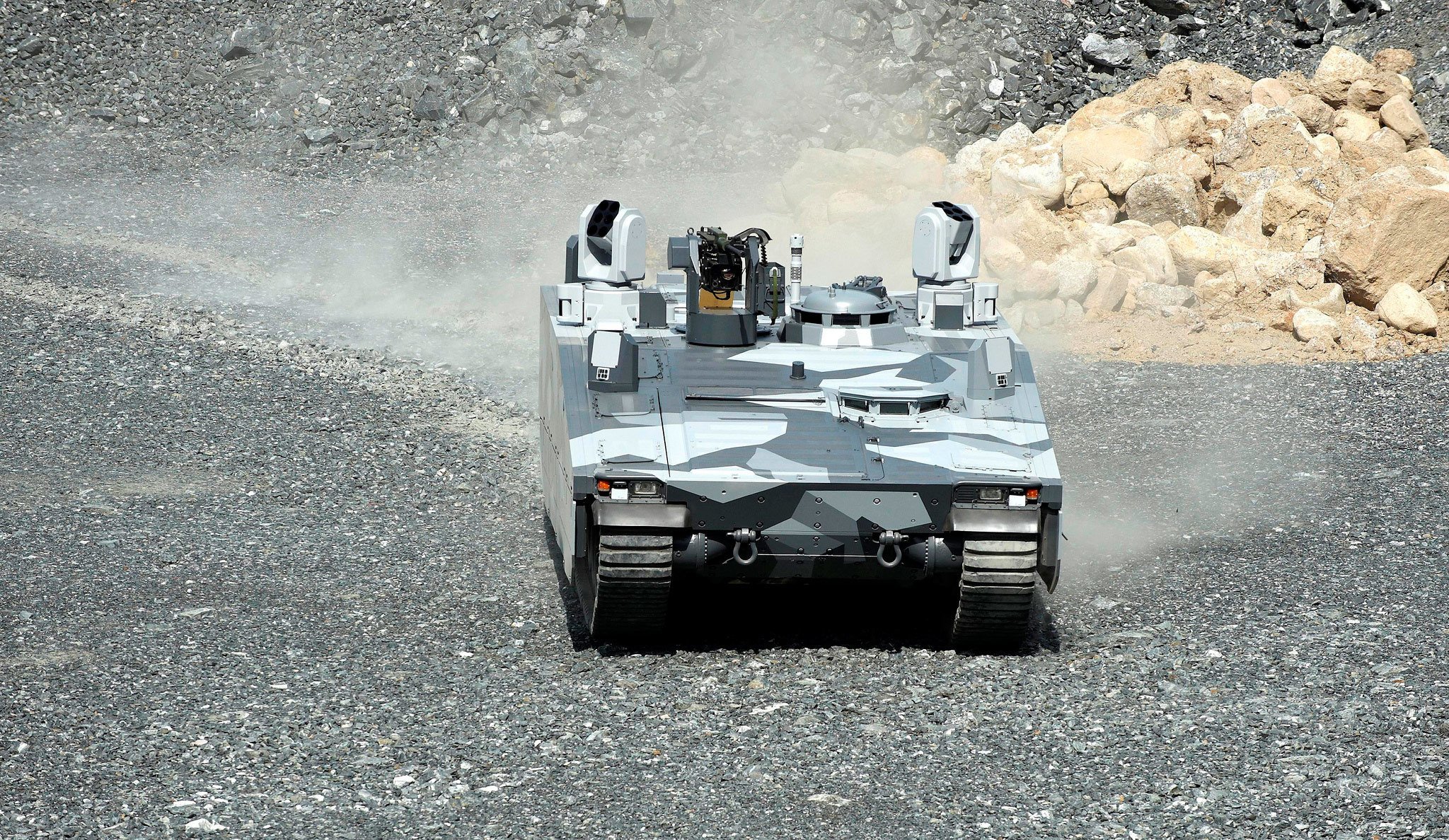 cv90 armadillo blindé combat machine gravier