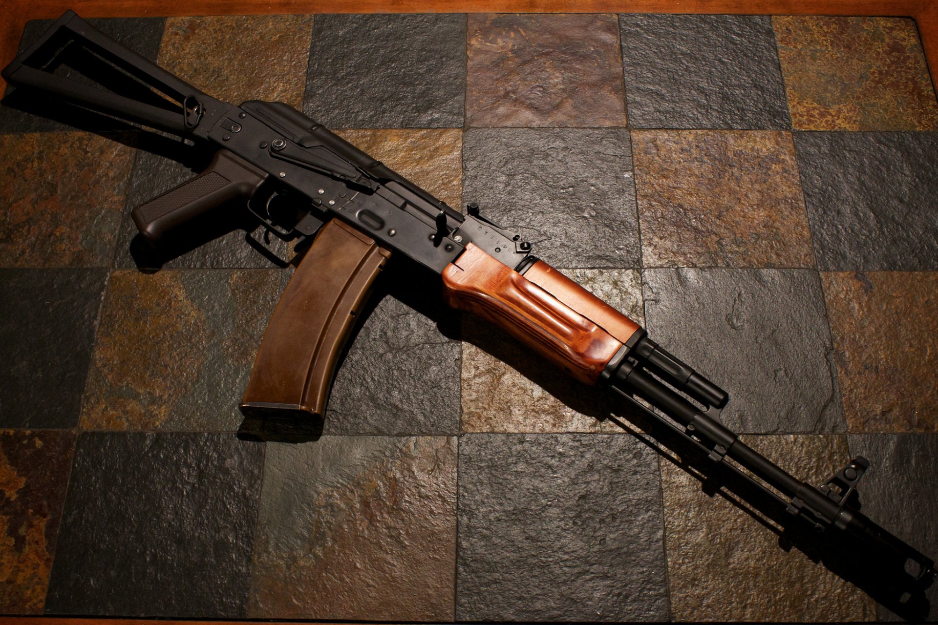 aks-74 macchina kalashnikov sfondo