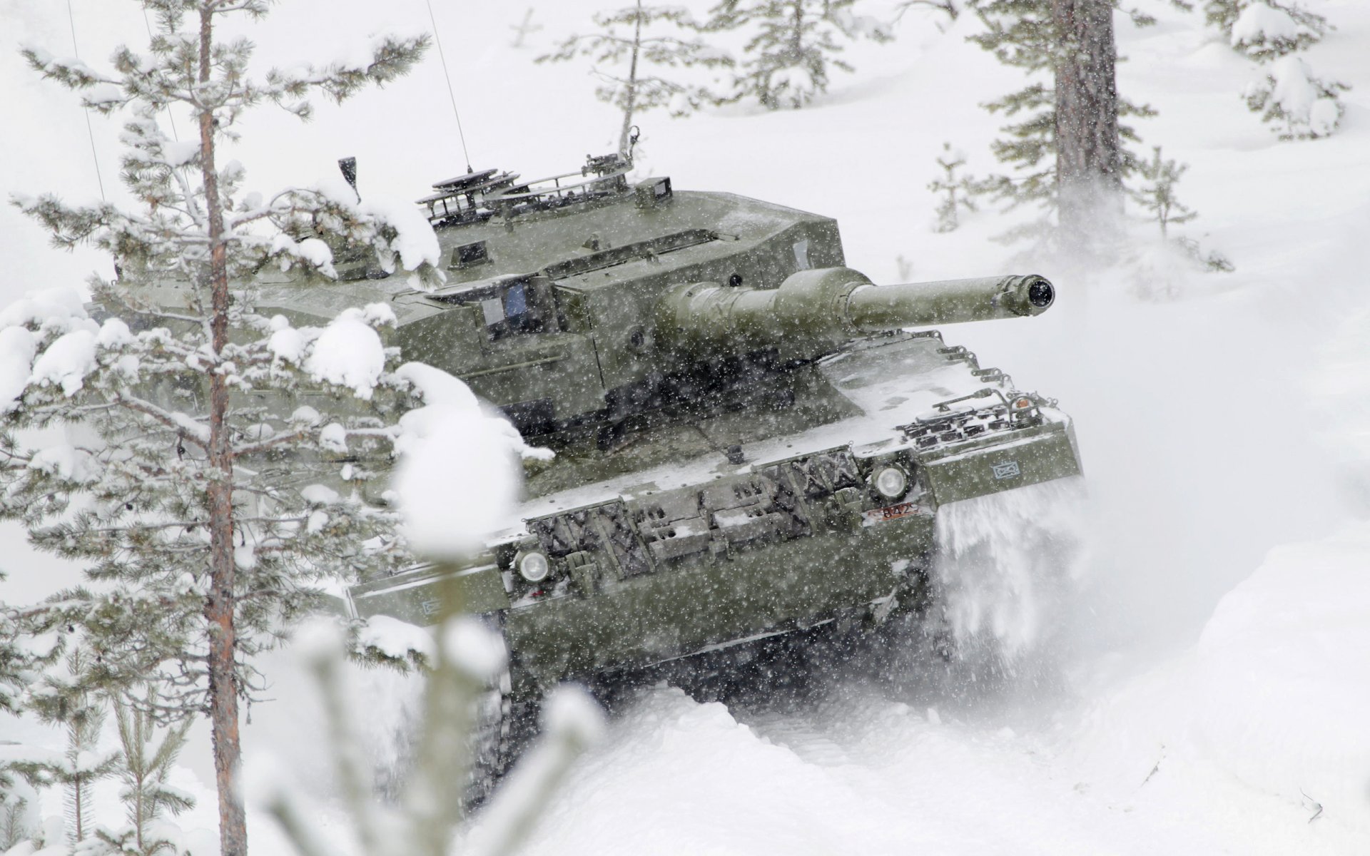 tanque leopardo invierno nieve derea