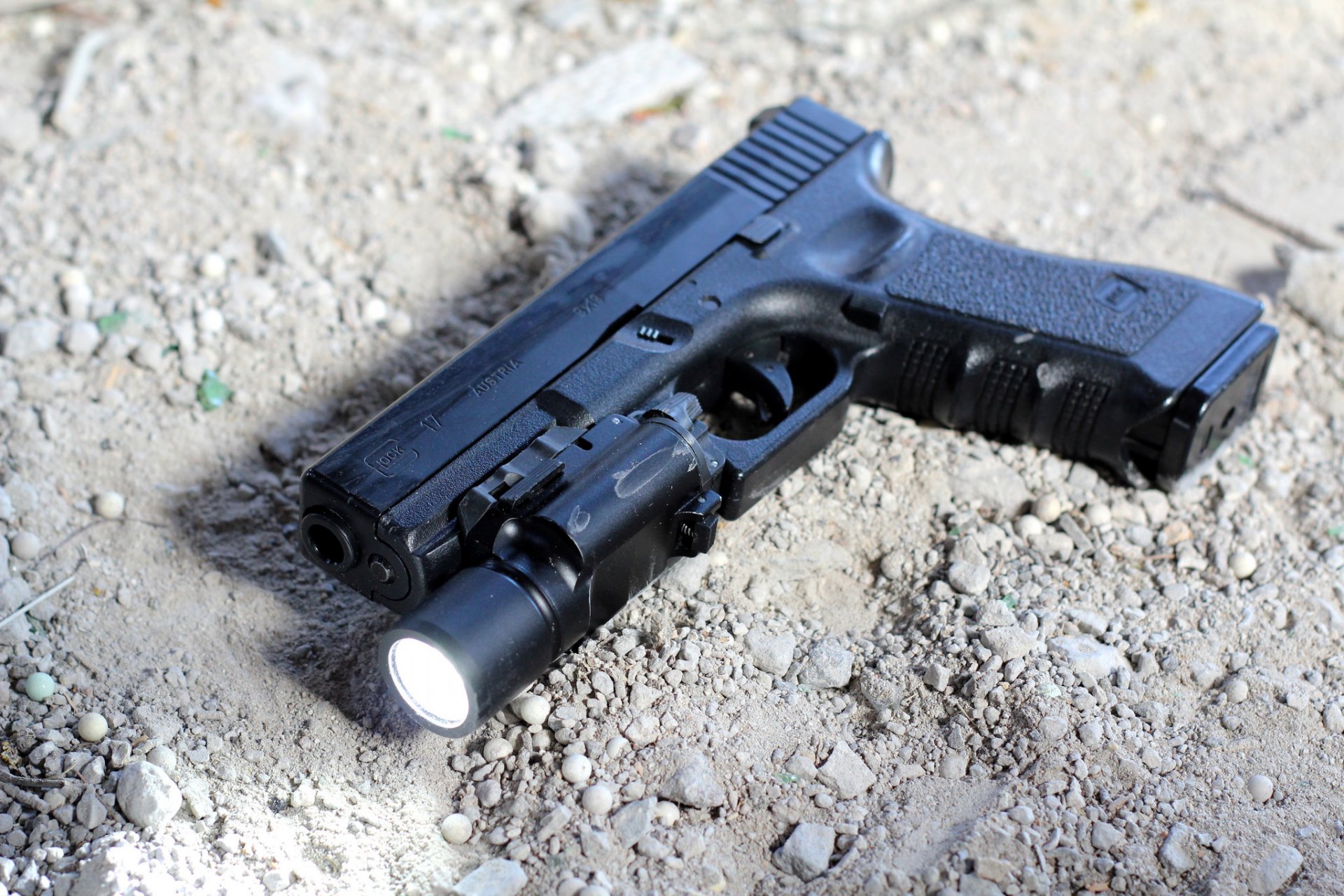 glock 17 austria self-loading gun weapon