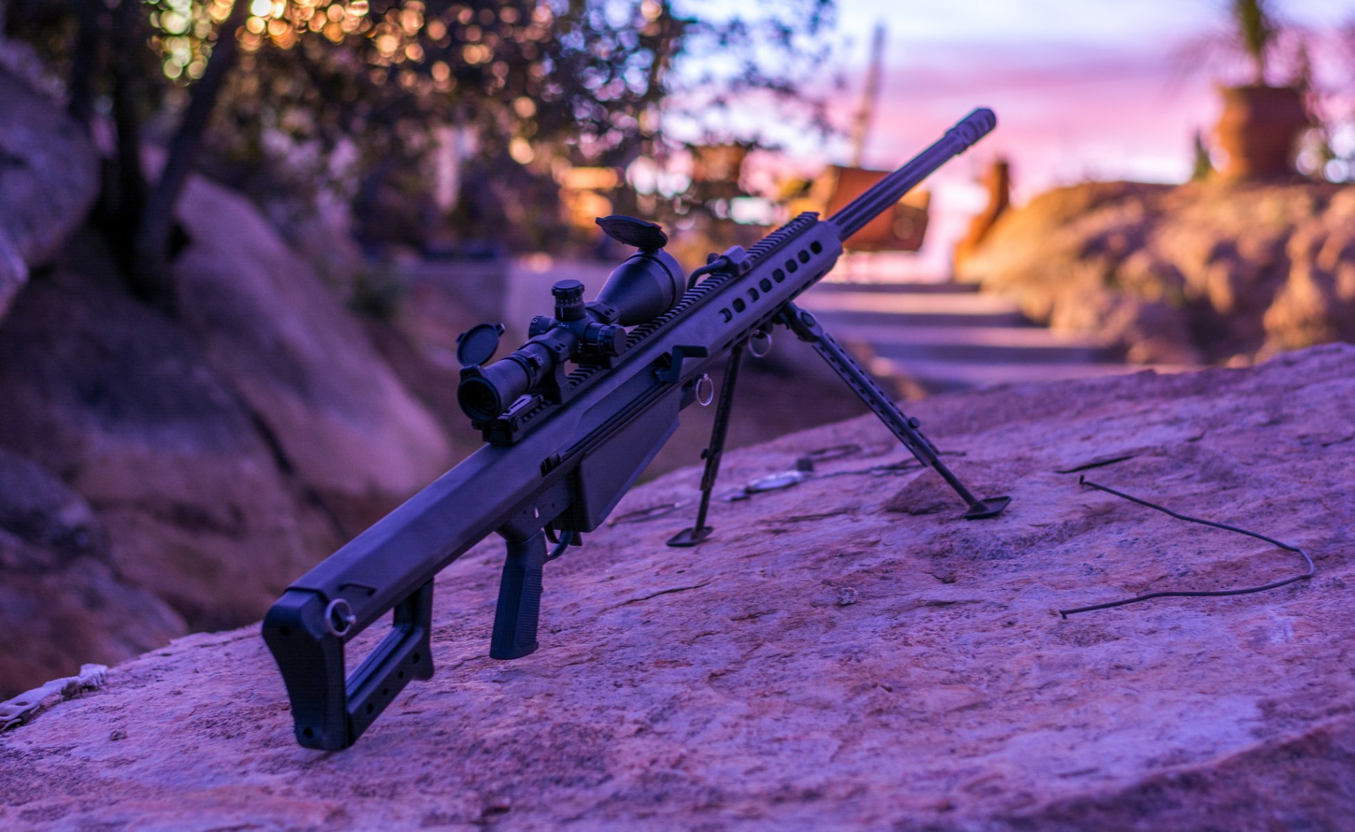 barrett m82 self-loading large-caliber sniper rifle