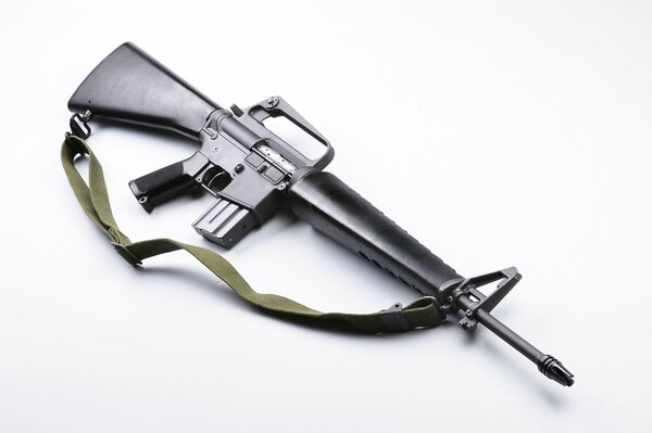 Broń automatyczna-karabin m16