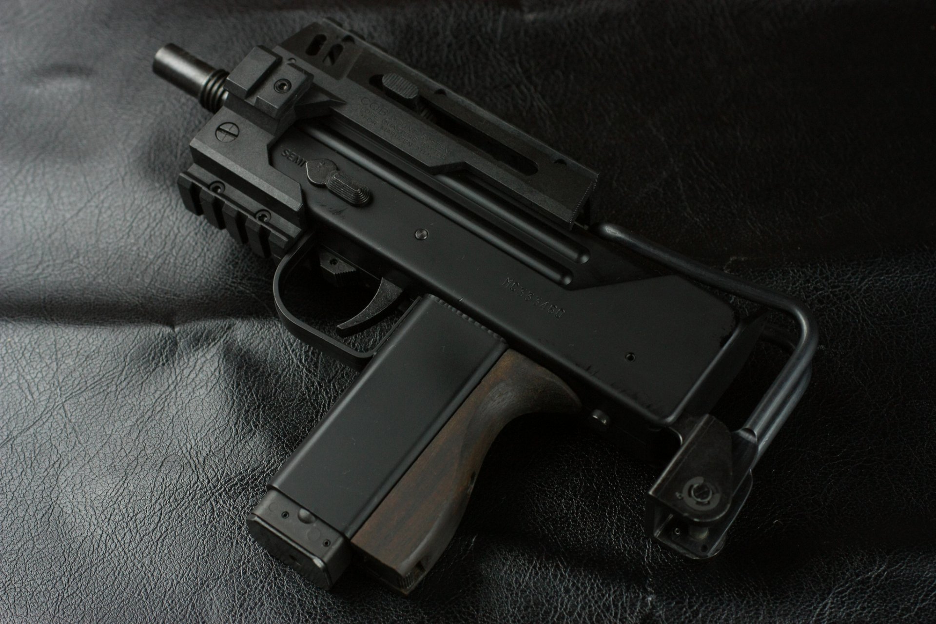 mac-11 small submachine gun weapon