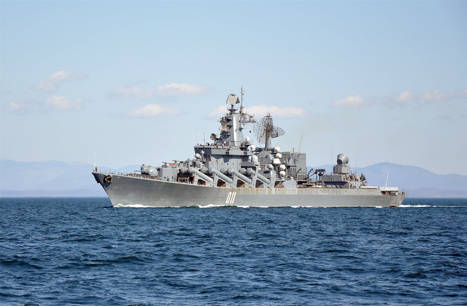 varyag rocket cruiser sea