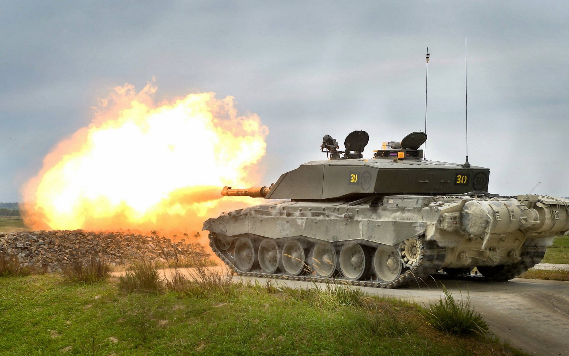 challenger tanque armas