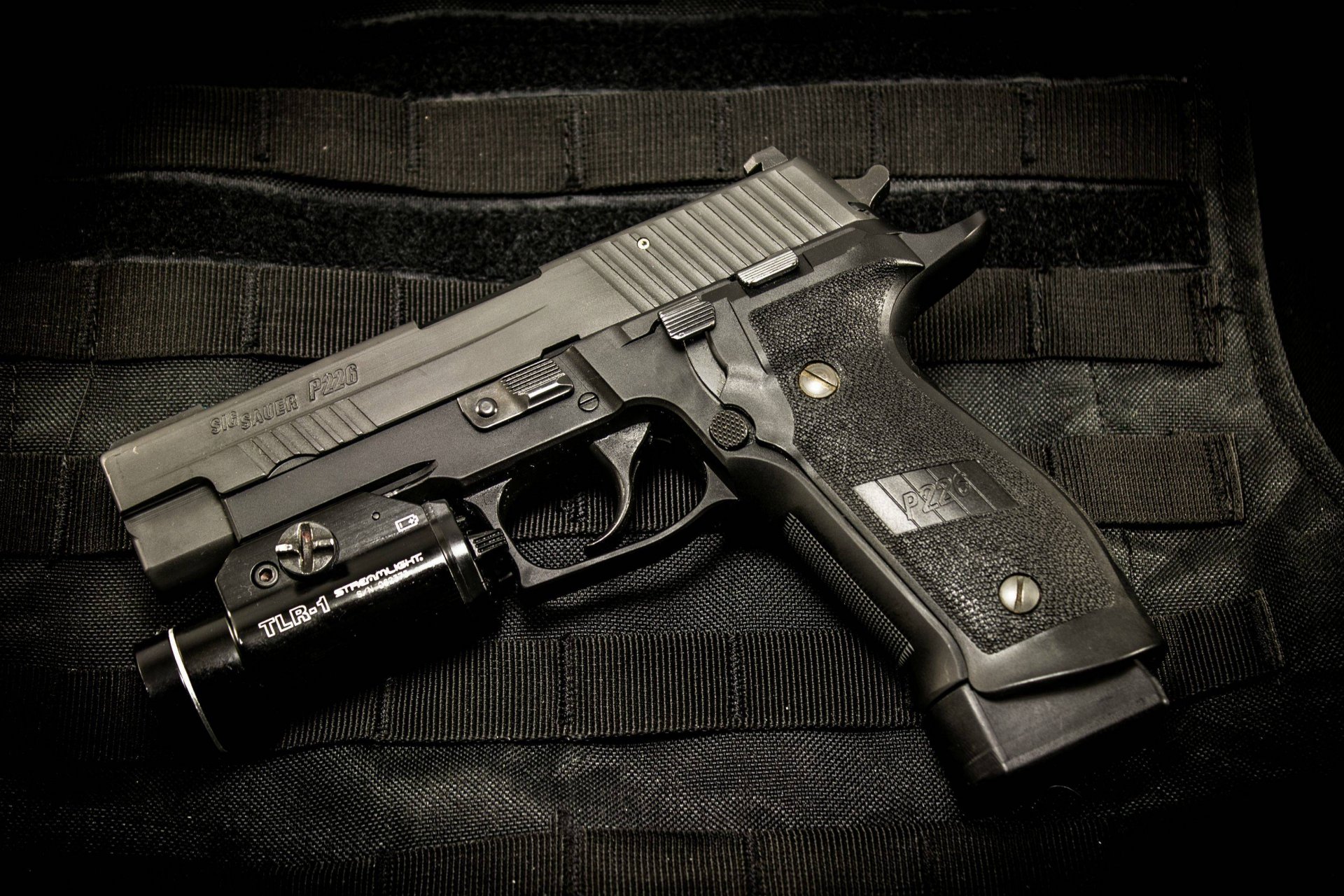 ig-sauer p226 pistola arma linterna