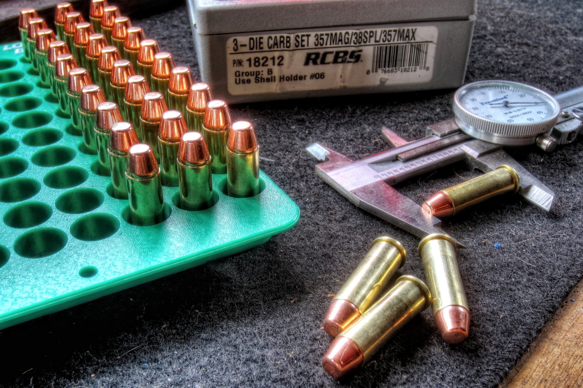 cartridges shoes box caliper background hdr