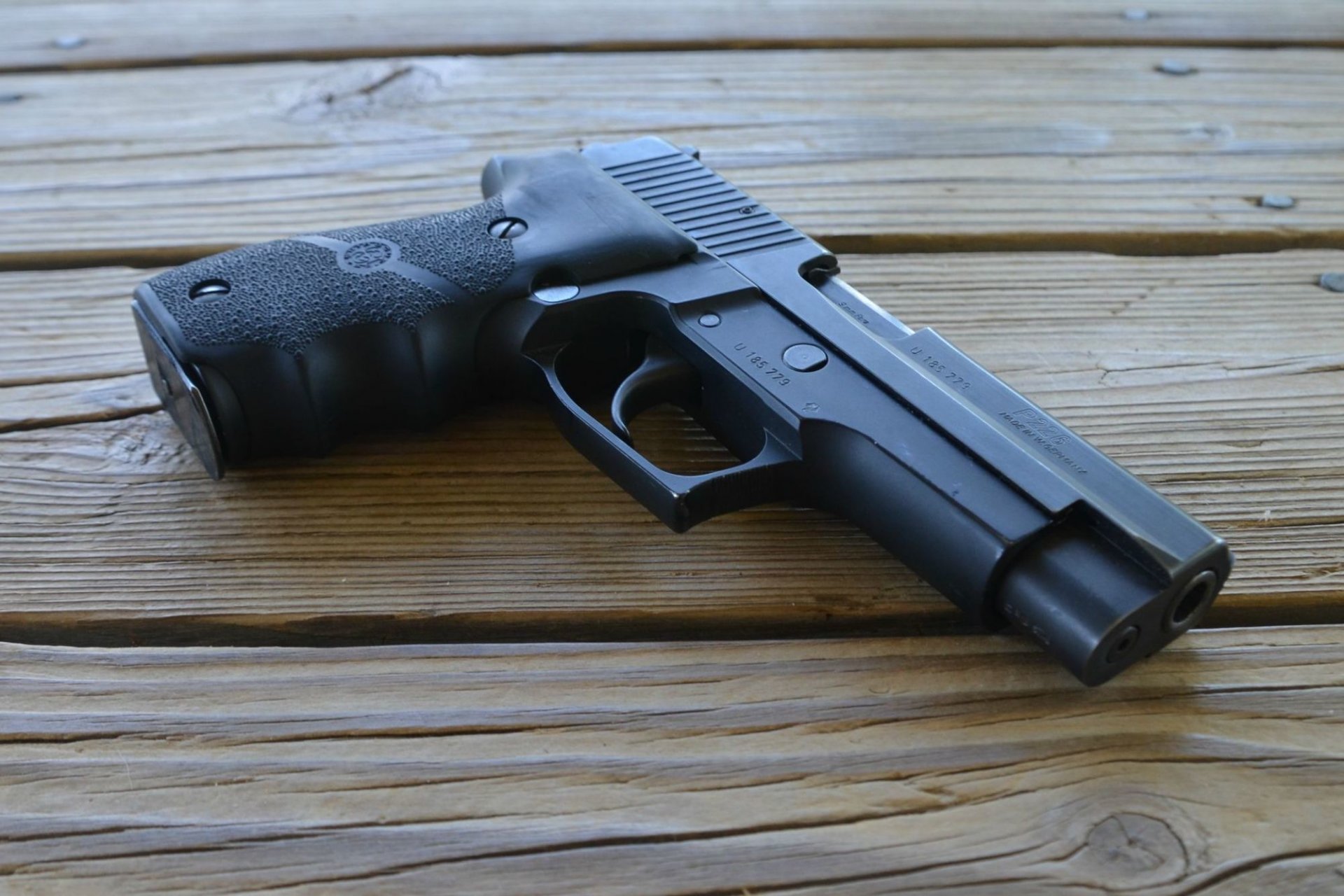 ig p226 pistole bretter