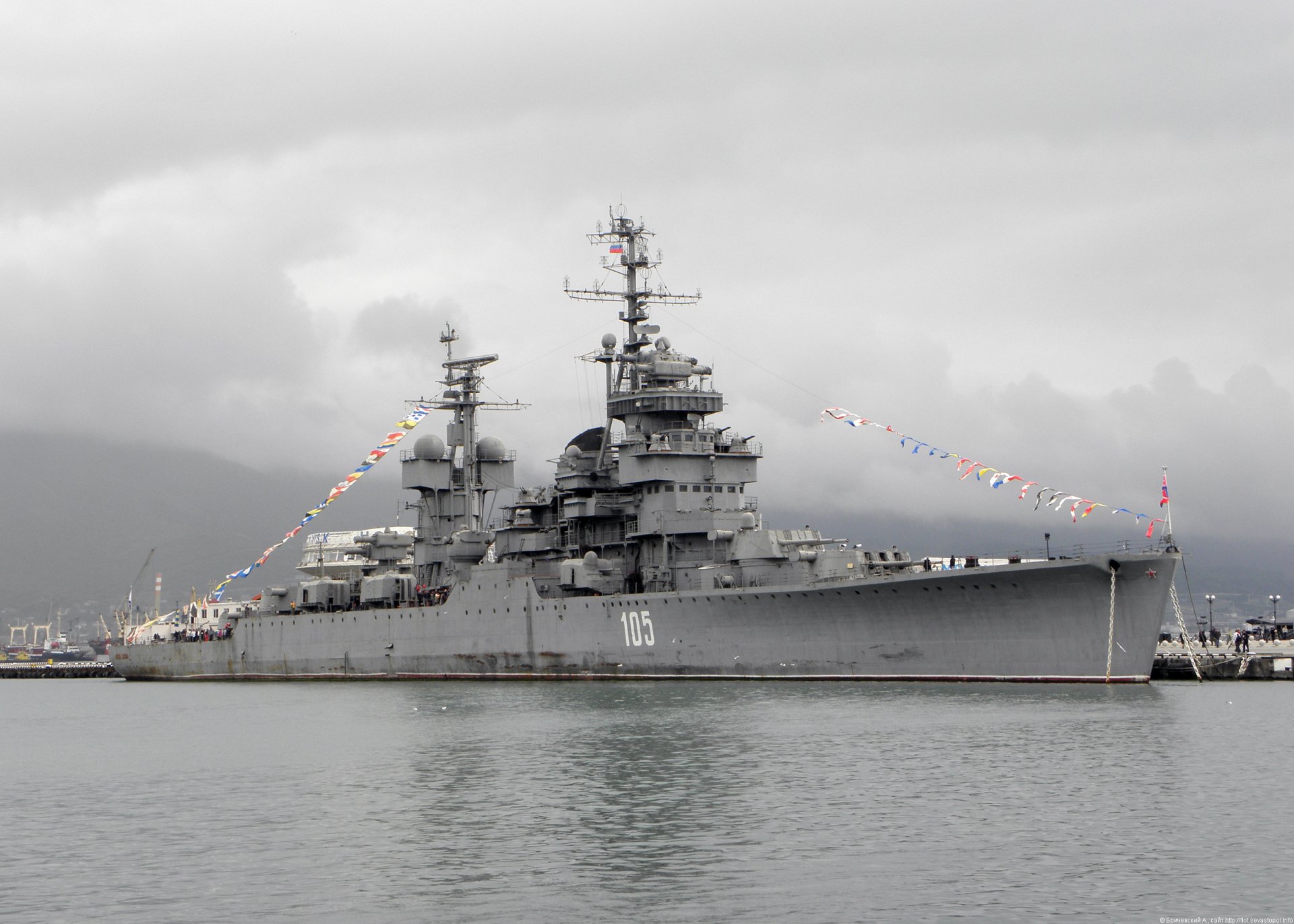 novorossiysk freezing bay ship museum lightweight artillery cruiser mikhail kutuzov