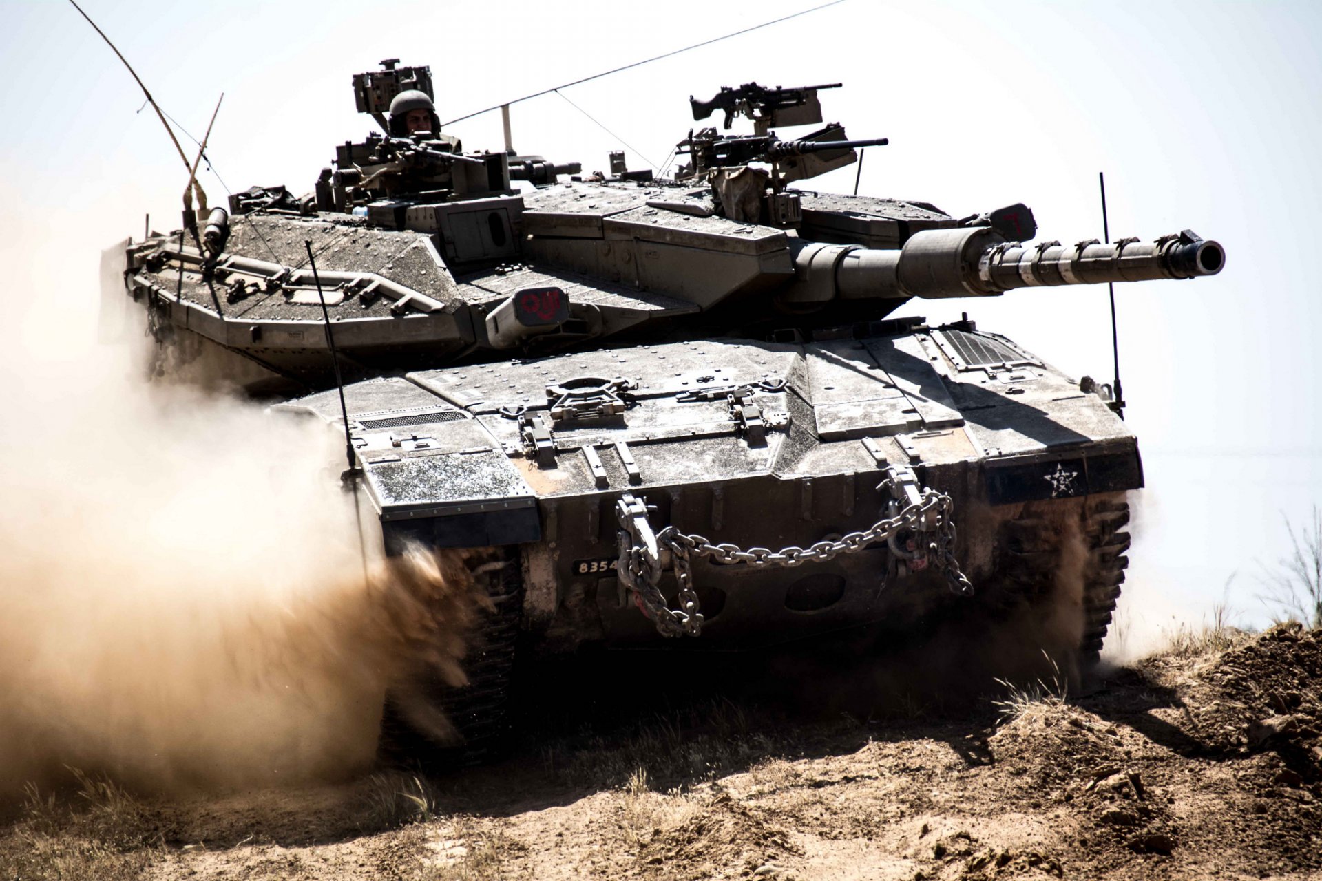 merkava principal combat char israël poussière