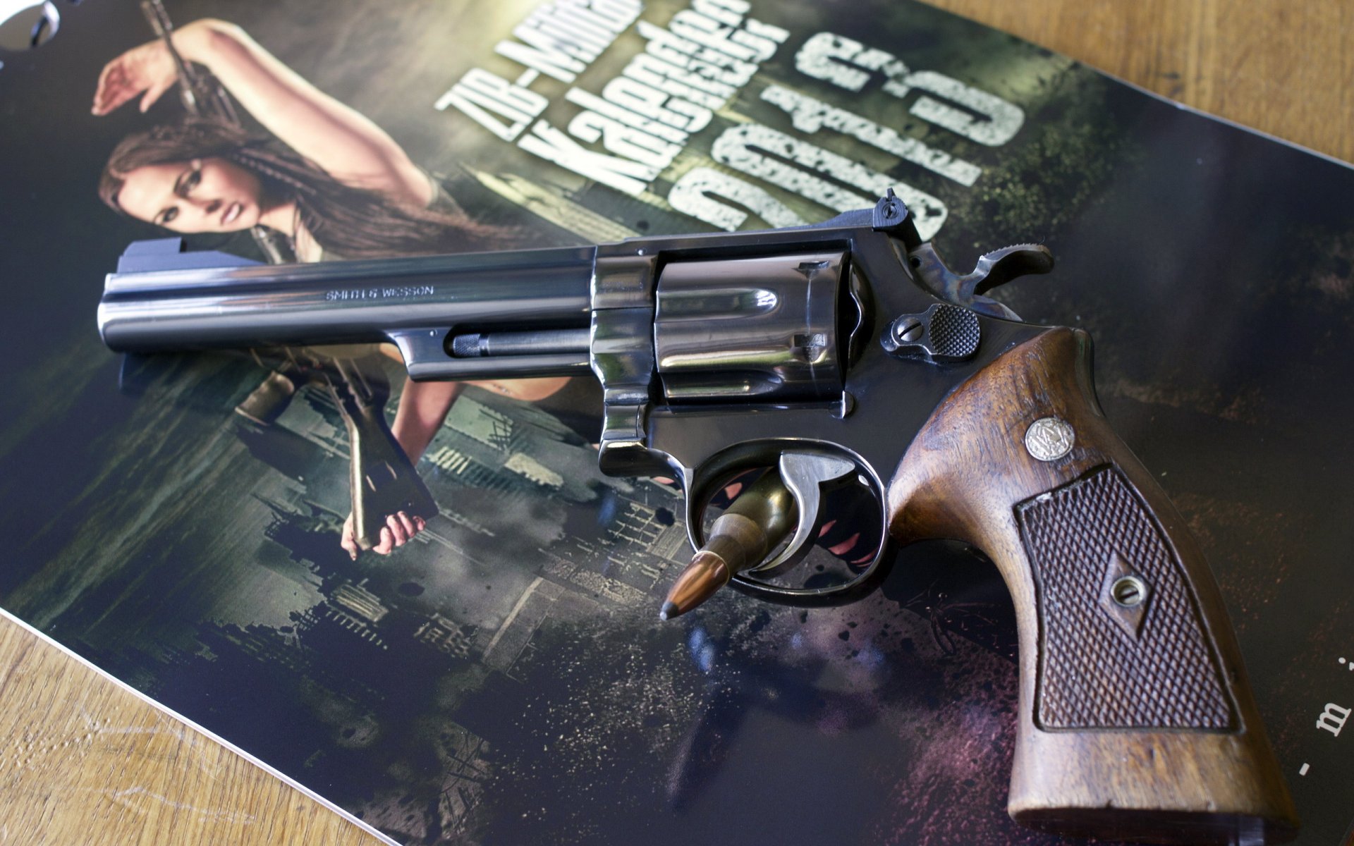 mith&wesson m19 weapon close up