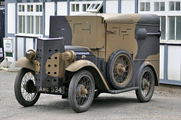 Vehículo blindado de pasajeros de la primera guerra mundial