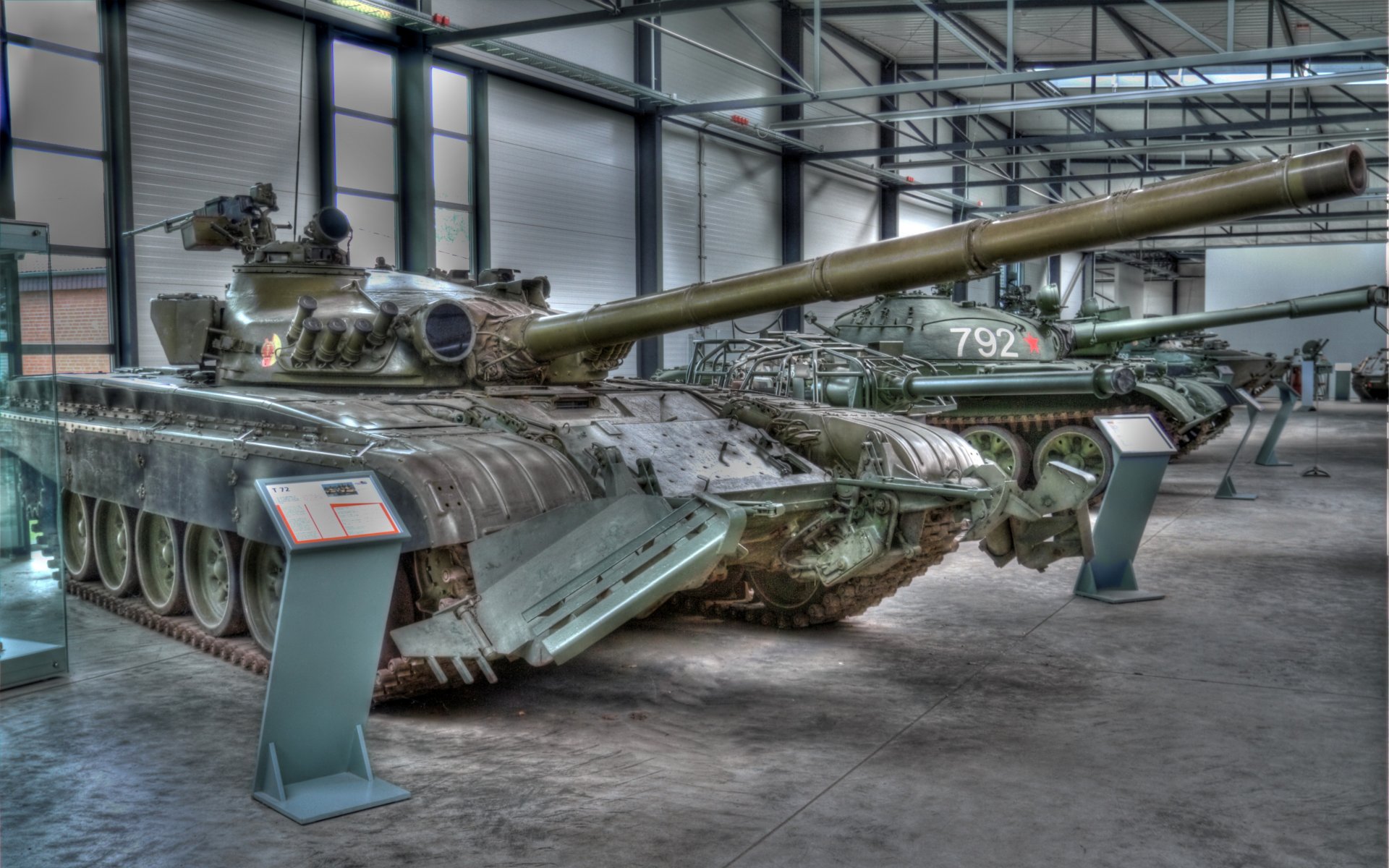 t-72 t-62a tanques vehículos blindados urss museo