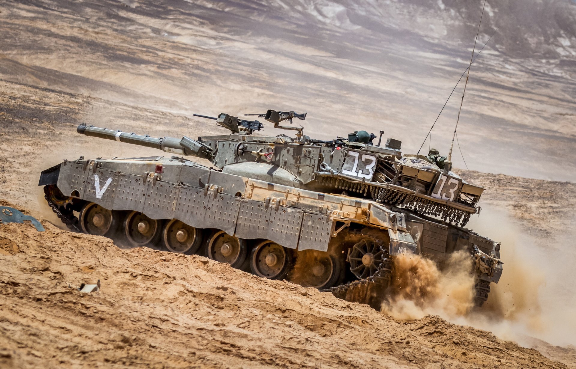 merkava main kampf tank israel feld sand