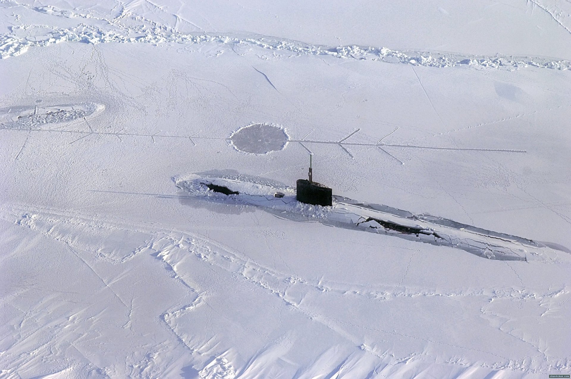 ubmarine submarine arctic ice snow