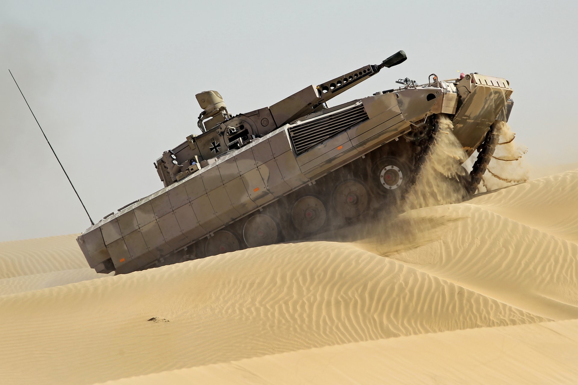 puma bmp puma schützenpanzer véhicule de combat d infanterie équipement militaire allemagne bundeswehr sable