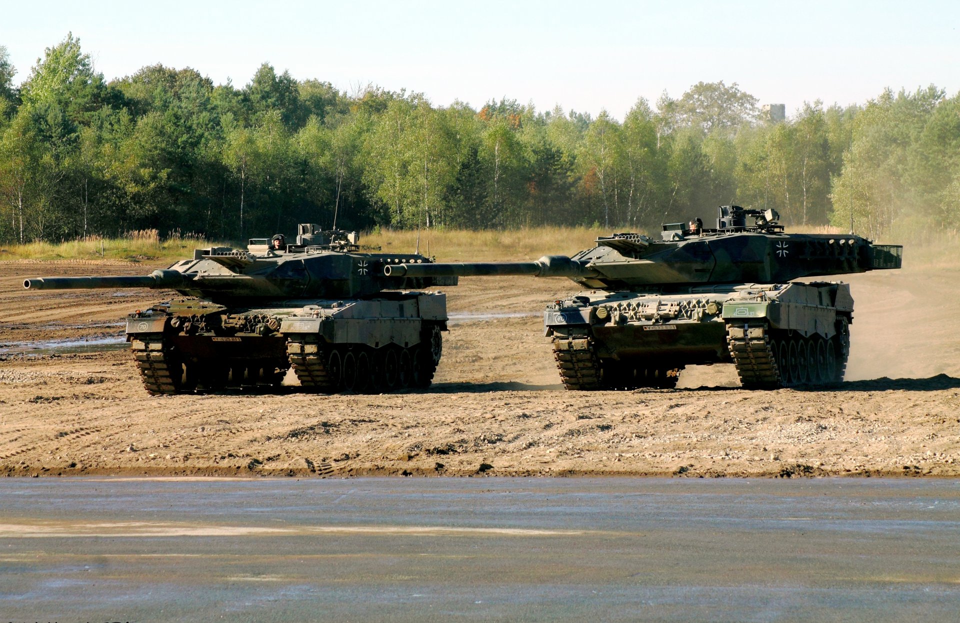 übungsplatz übungen leopard 2a6 deutsche kampfpanzer deutsche streitkräfte