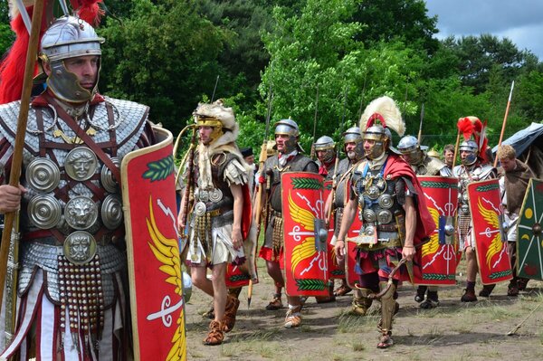 Militärhistorische Rekonstruktion der römischen Legionäre