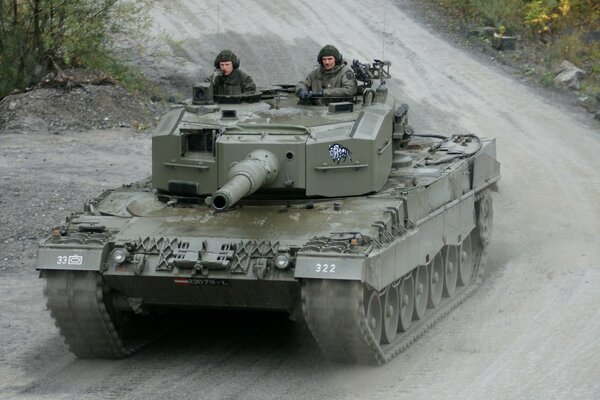 Leopard 2a4 tank on dirty Austrian road