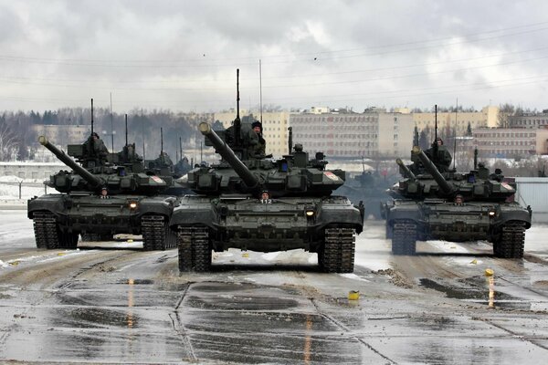 Sprzęt wojskowy T-90A w Rosji i pojazdy opancerzone z czołgiem