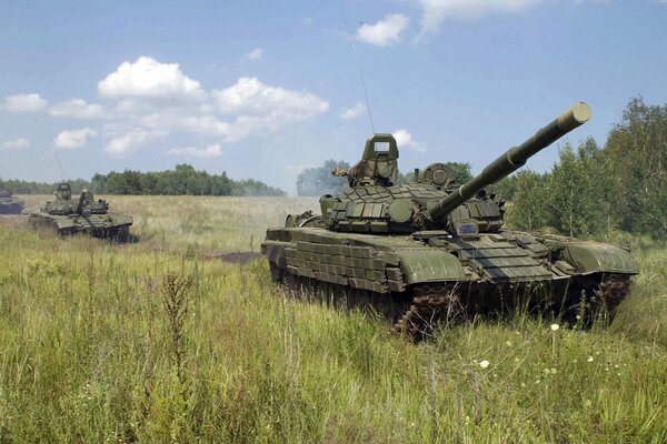 Équipement militaire russe char t-72