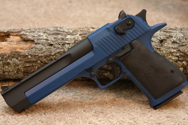 Pistola azul desert eagle
