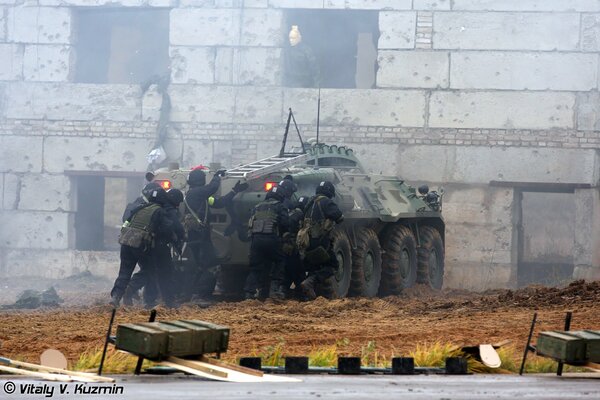 Exercices de combat des forces spéciales en Russie