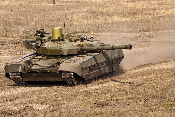 Army exercises in steppe Ukraine on t84u tanks