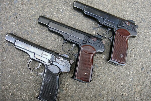 Three Automatic pistols stechktn aps