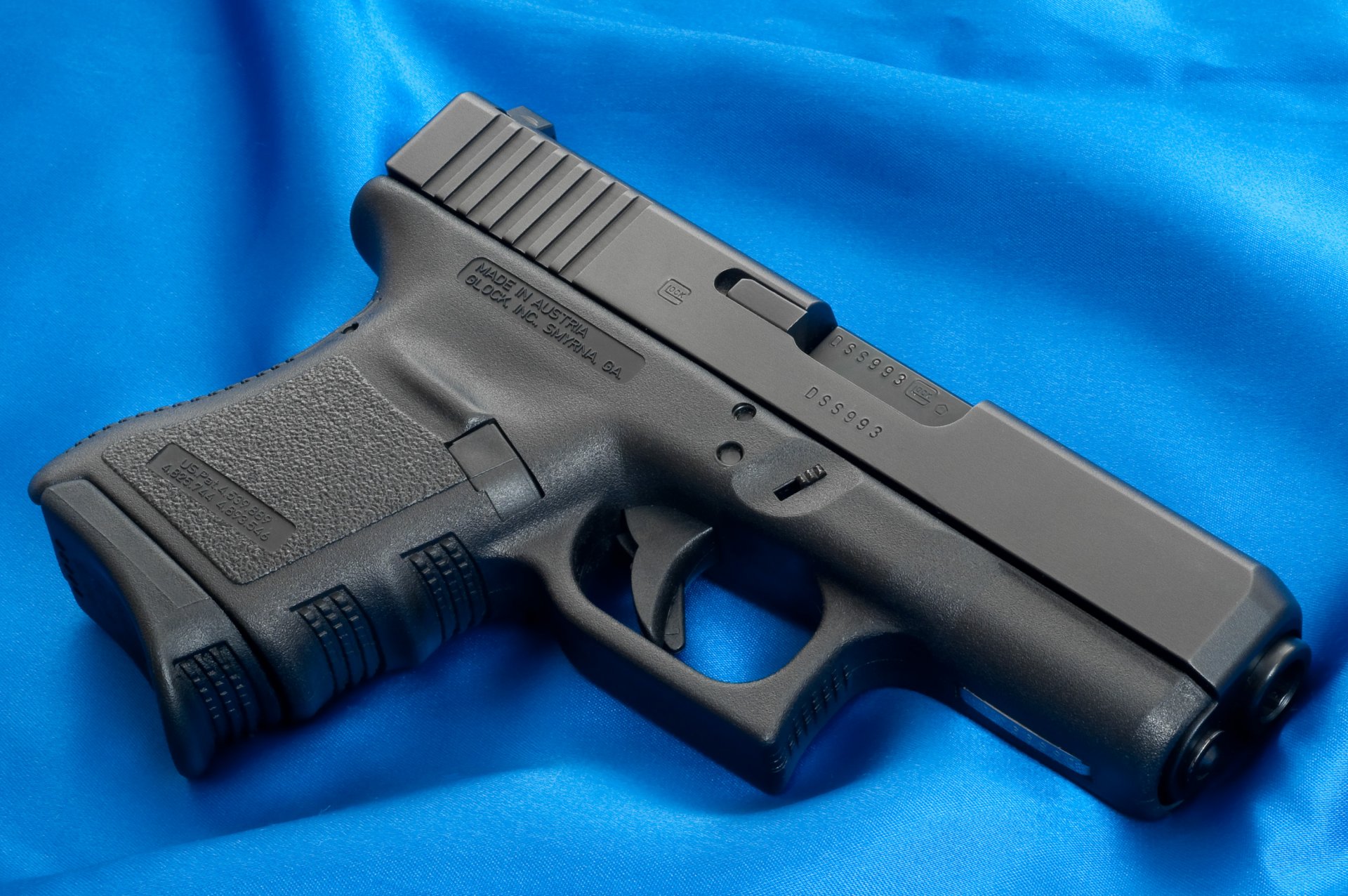 glock waffe tapete pistole leinwand blau stoff hintergrund