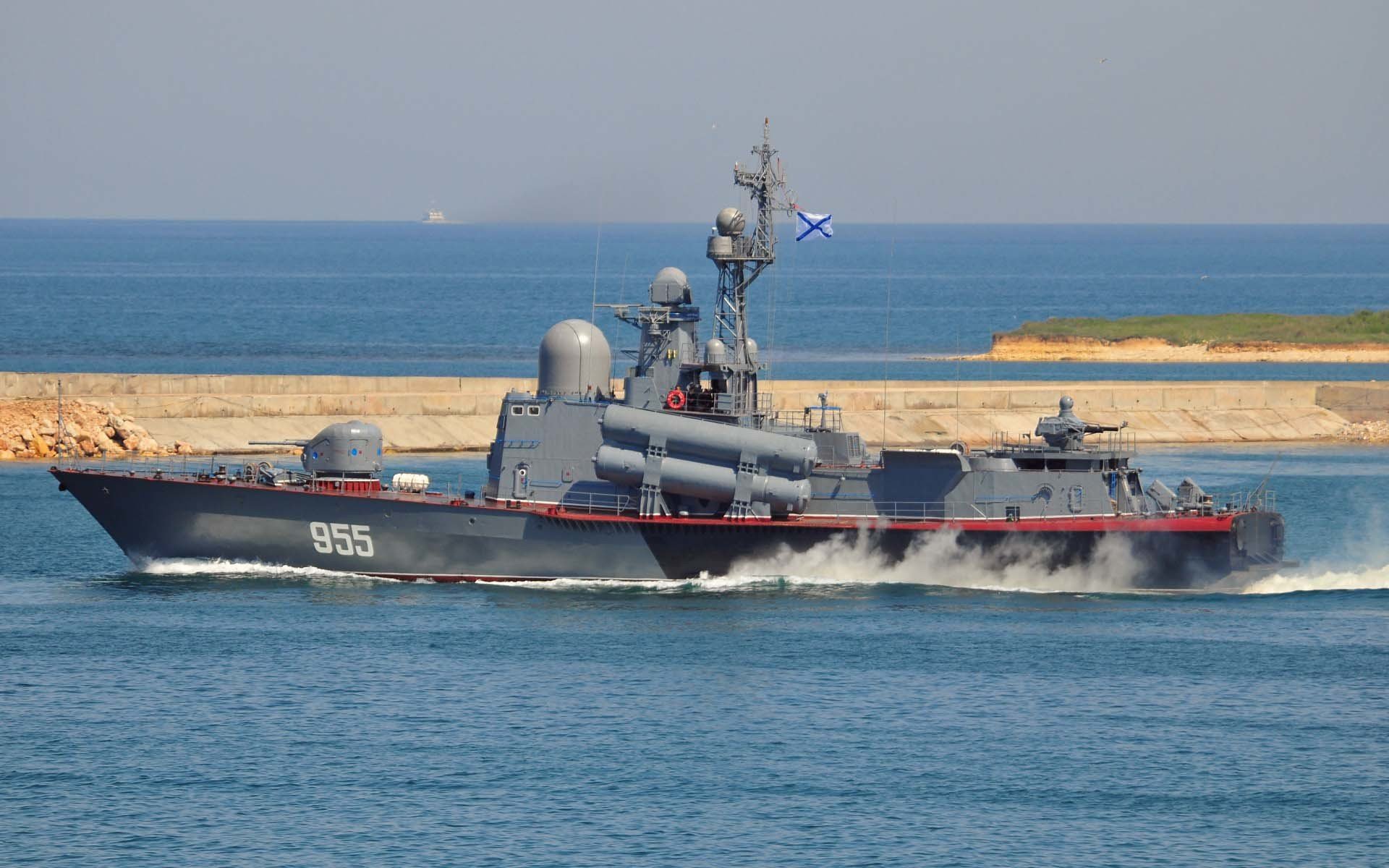 fleet ship missile boat r-109 project 1241 black sea fleet navy rf