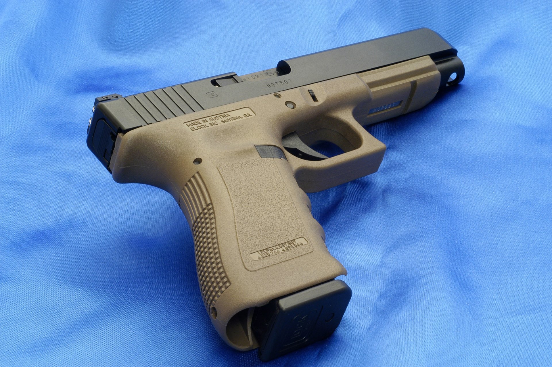 glock 34od pistola arma carta da parati sfondo blu tela 34od