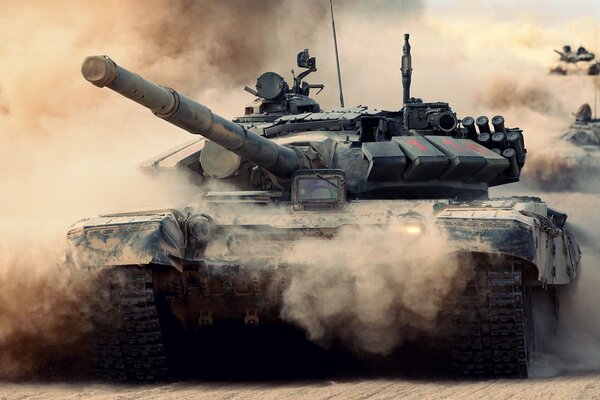 Tanque del ejército ruso T-72