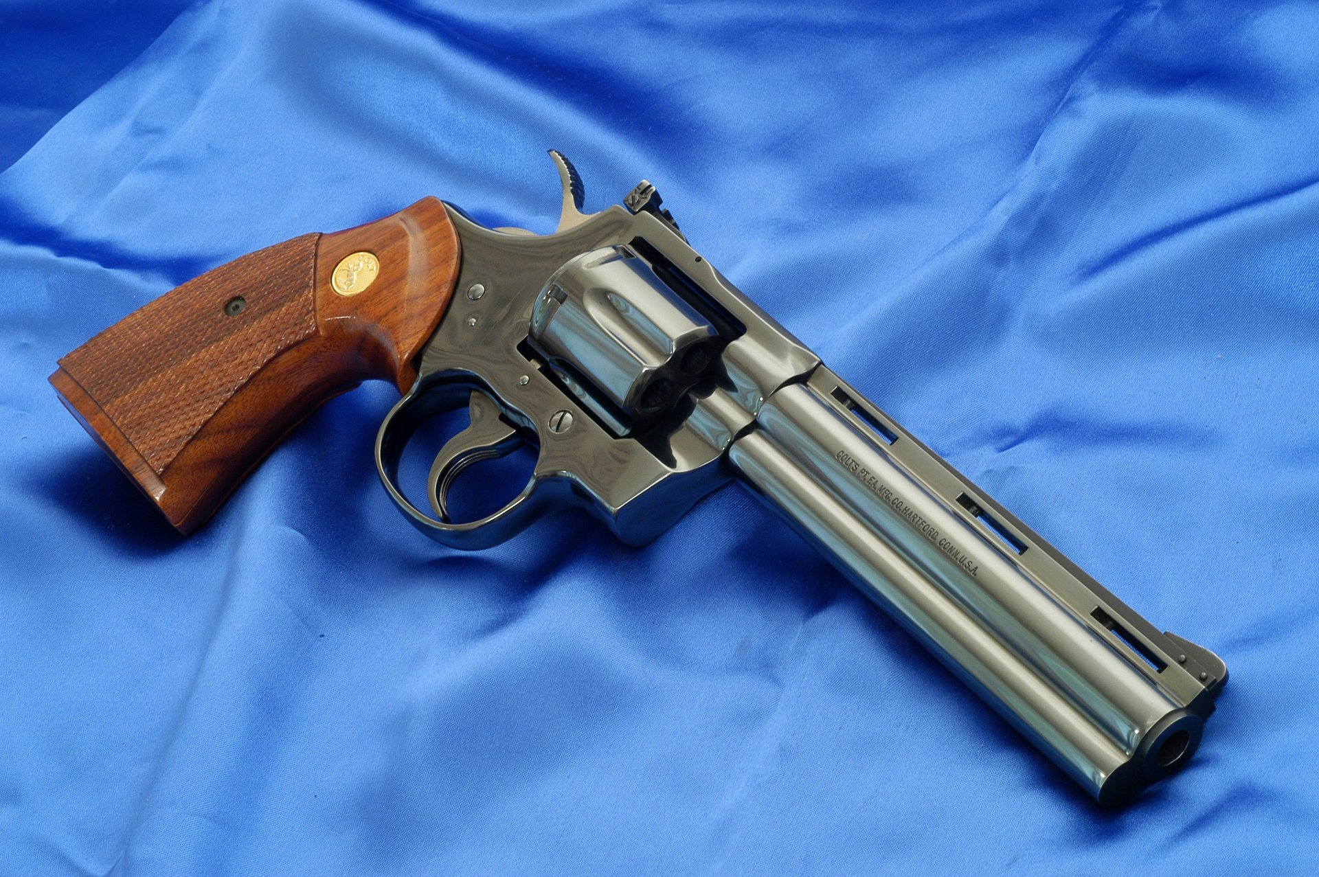 esel python waffe tapete colt python hintergrund leinwand blau