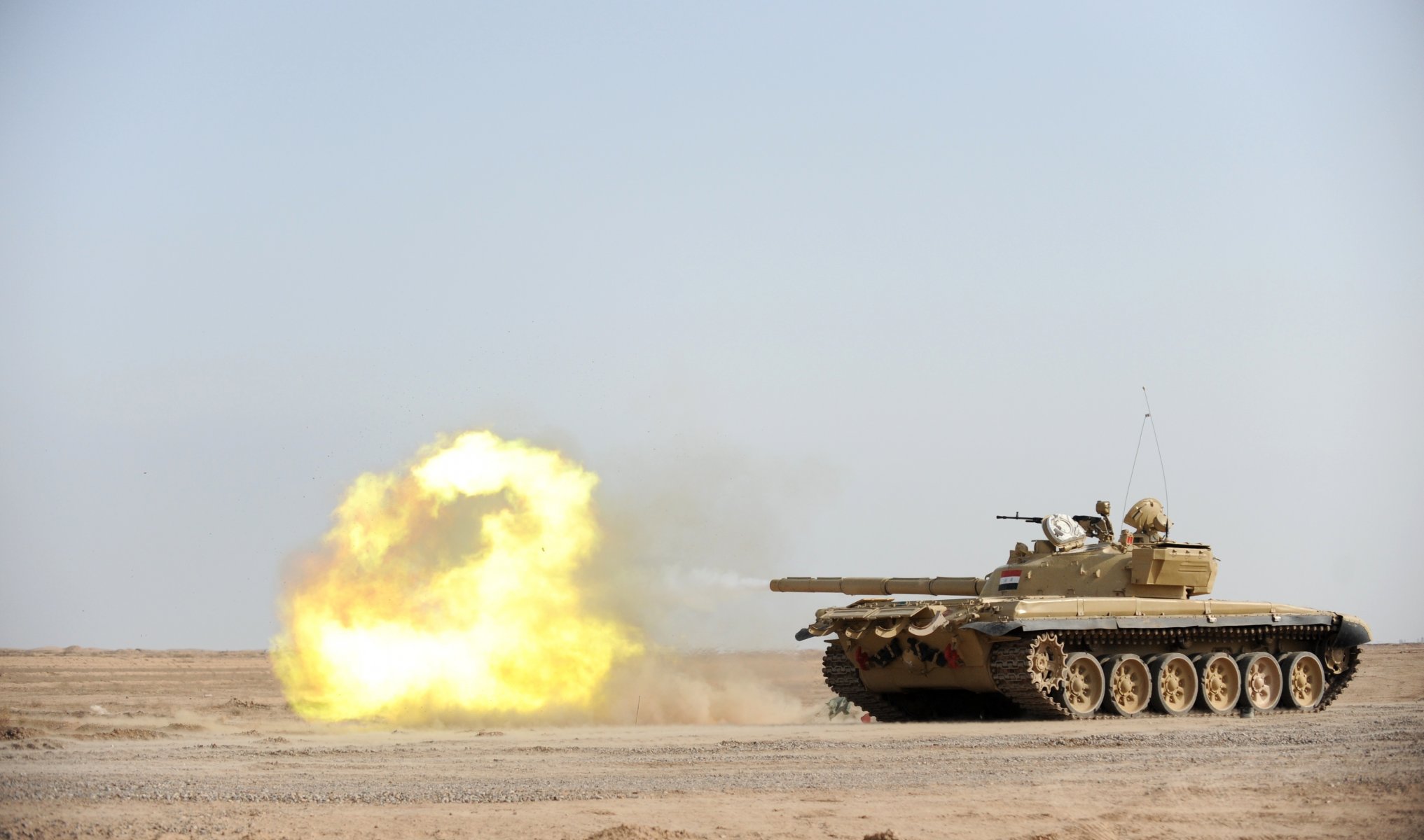 t-72 iraq carro armato guerra colpo