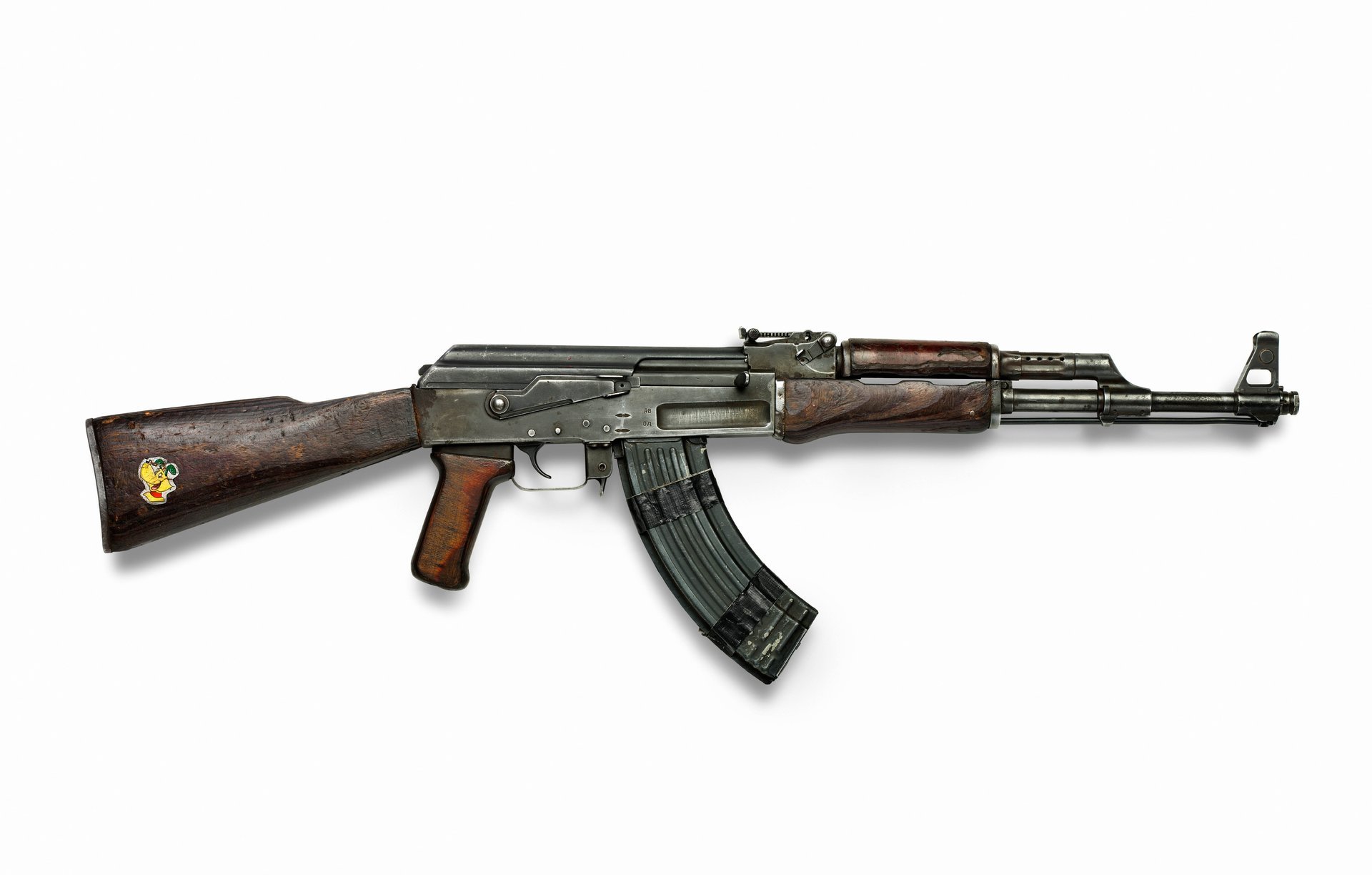 machine kalashnikov weapon ak-47 soviet union sticker wooden stock rusty the old legend shop wallpaper