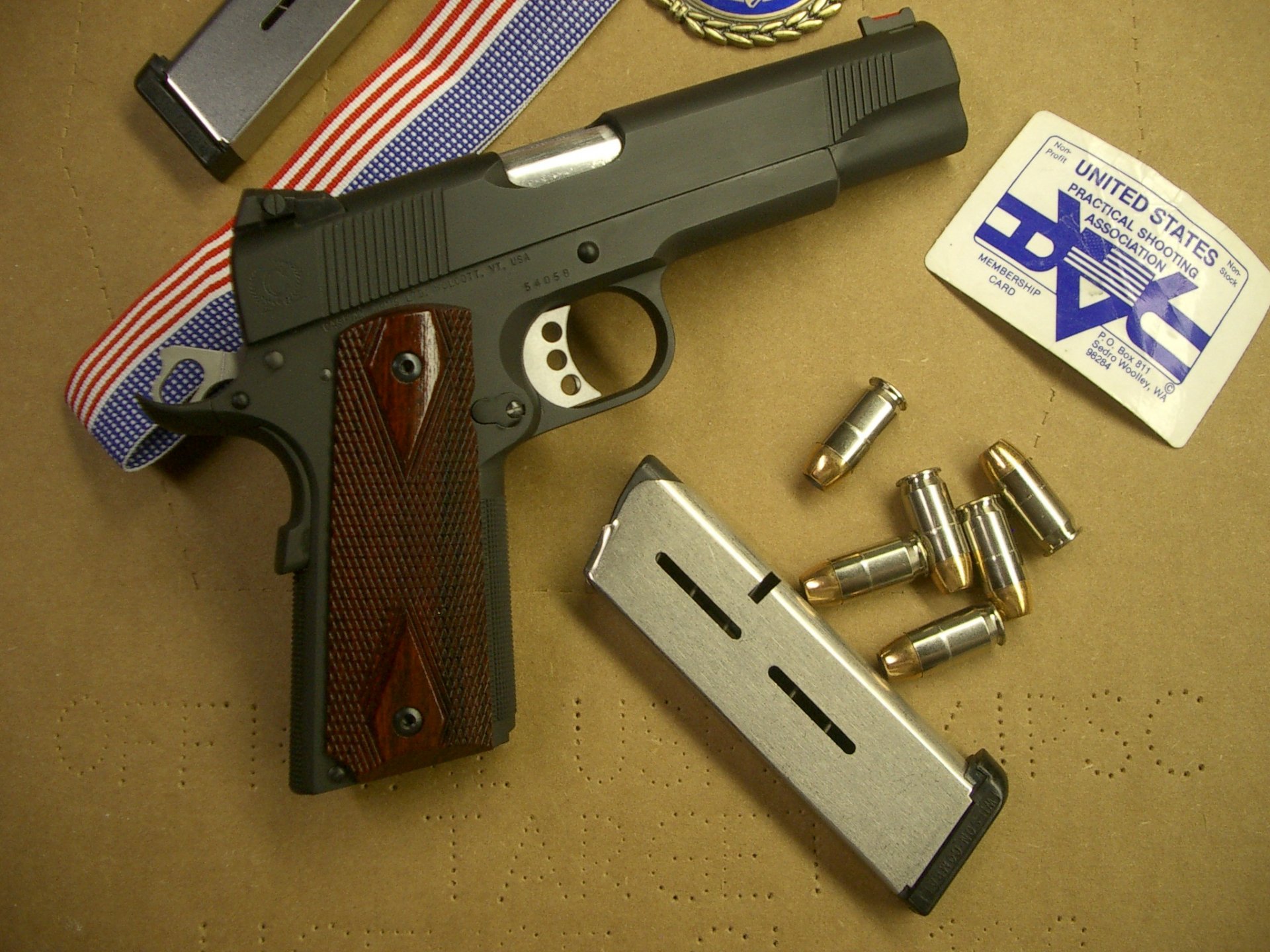 osle nou llc caspian manos pistola clips cartuchos cinta perforación colt 1911 custom medalla karitochka asociación de tiro práctico