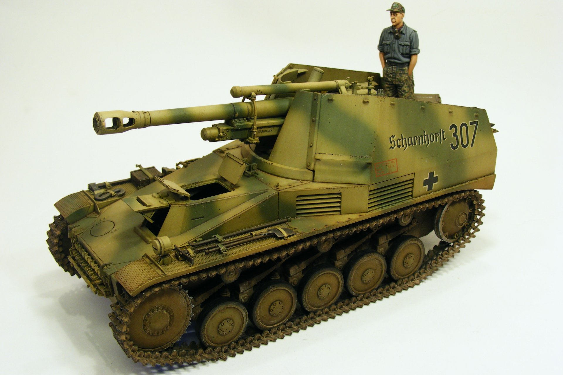 modell wespe wespe deutsche selbstfahrende artillerieanlage sau sd . kfz . 124 105mm lefh18 haubitze selbstfahrende haubitze klasse professionelles hobby