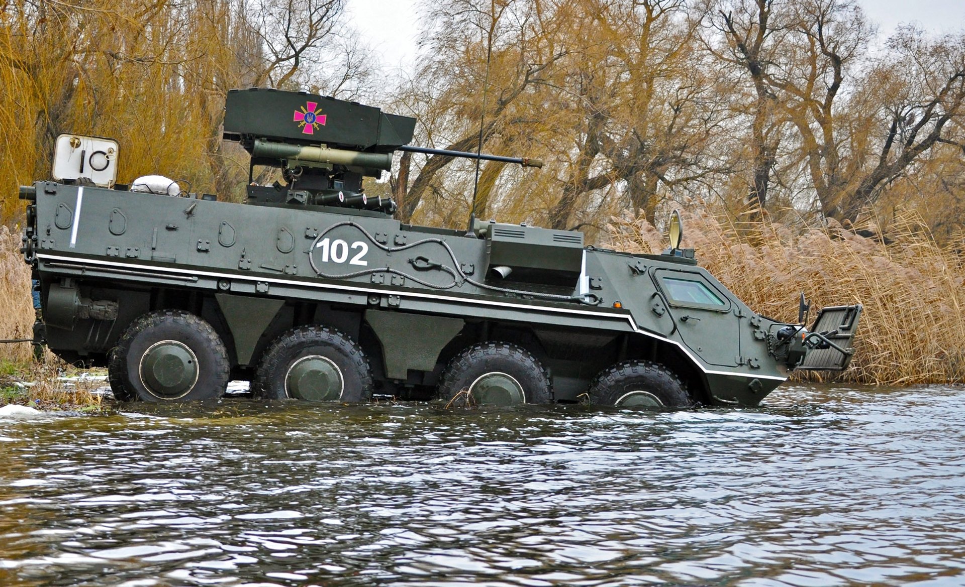 btr 4 ukraine natation module de combat