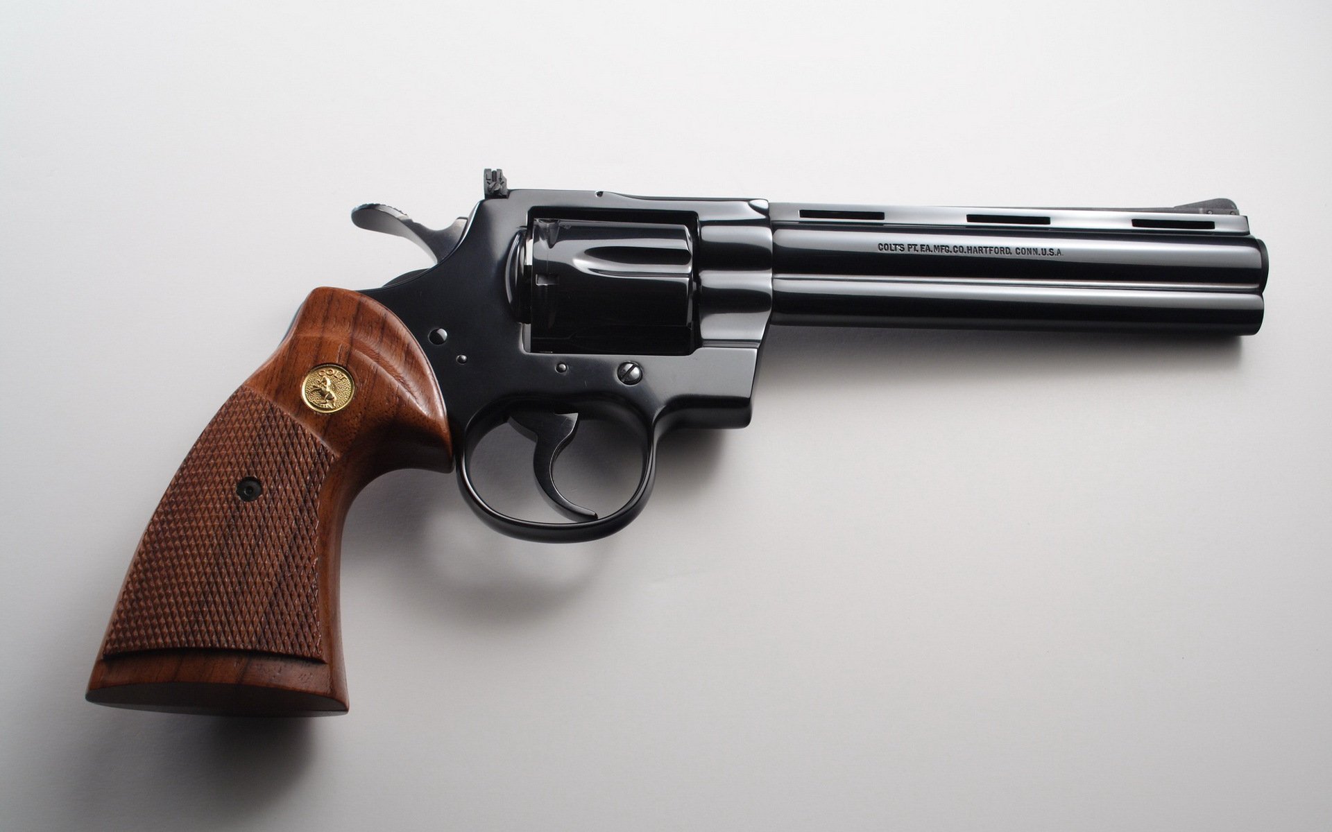 colt python1206 pistola arma