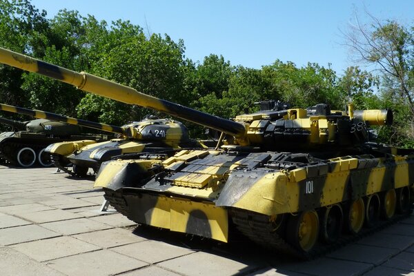 Armed tanks of Russia