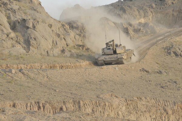 German Leopard 2ab tank in the mountains