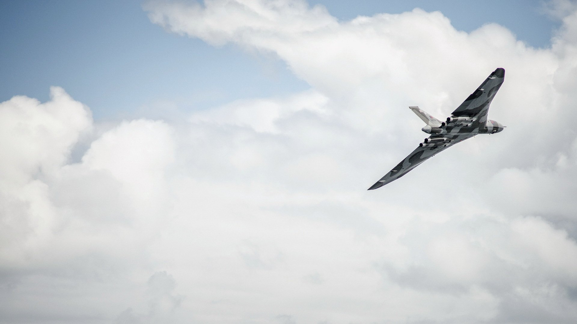 avro vulcan xh558 scarborough south bay scarborough north yorkshire inghilterra