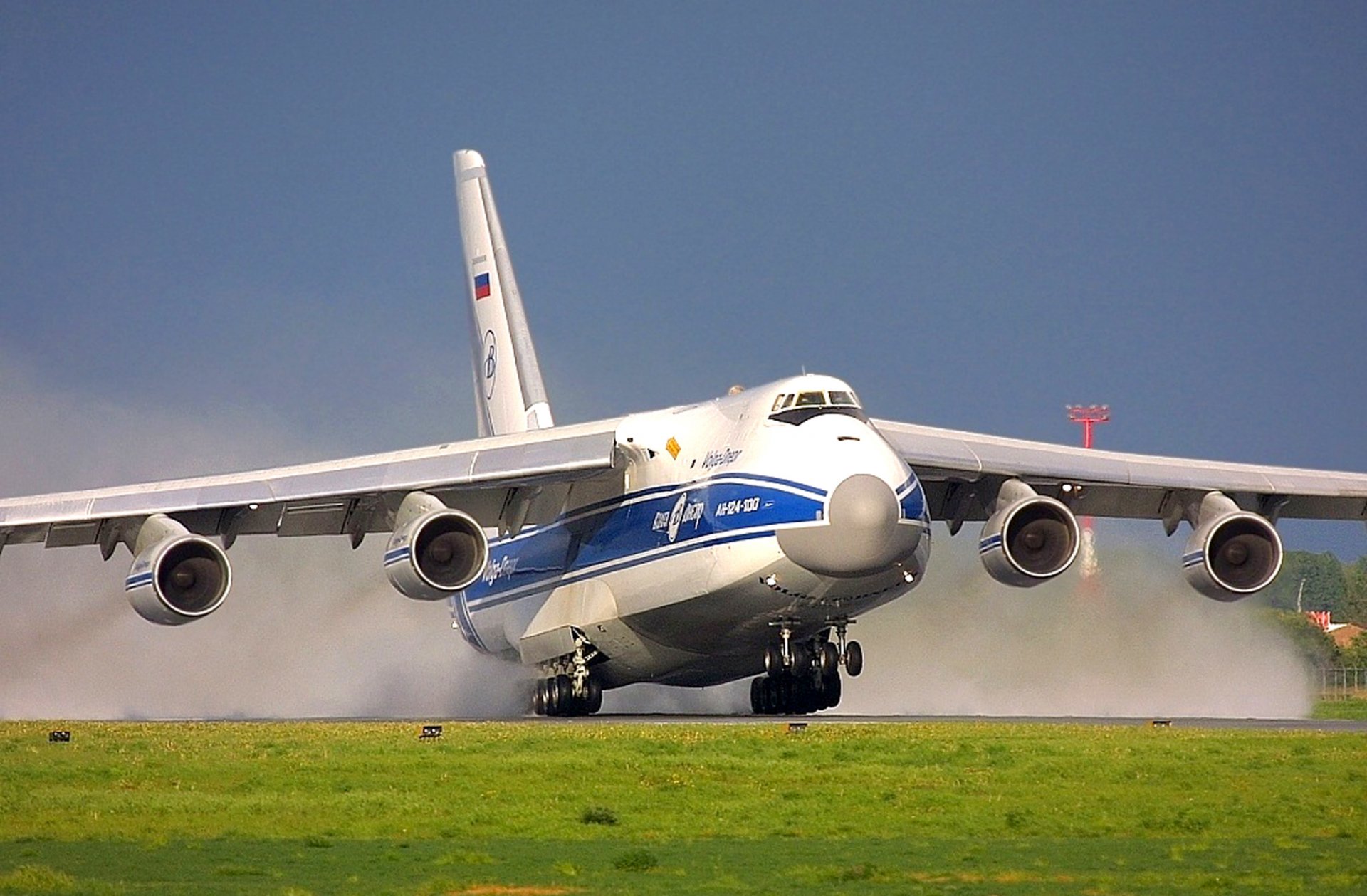 antonov an-124 ruslan carga avión