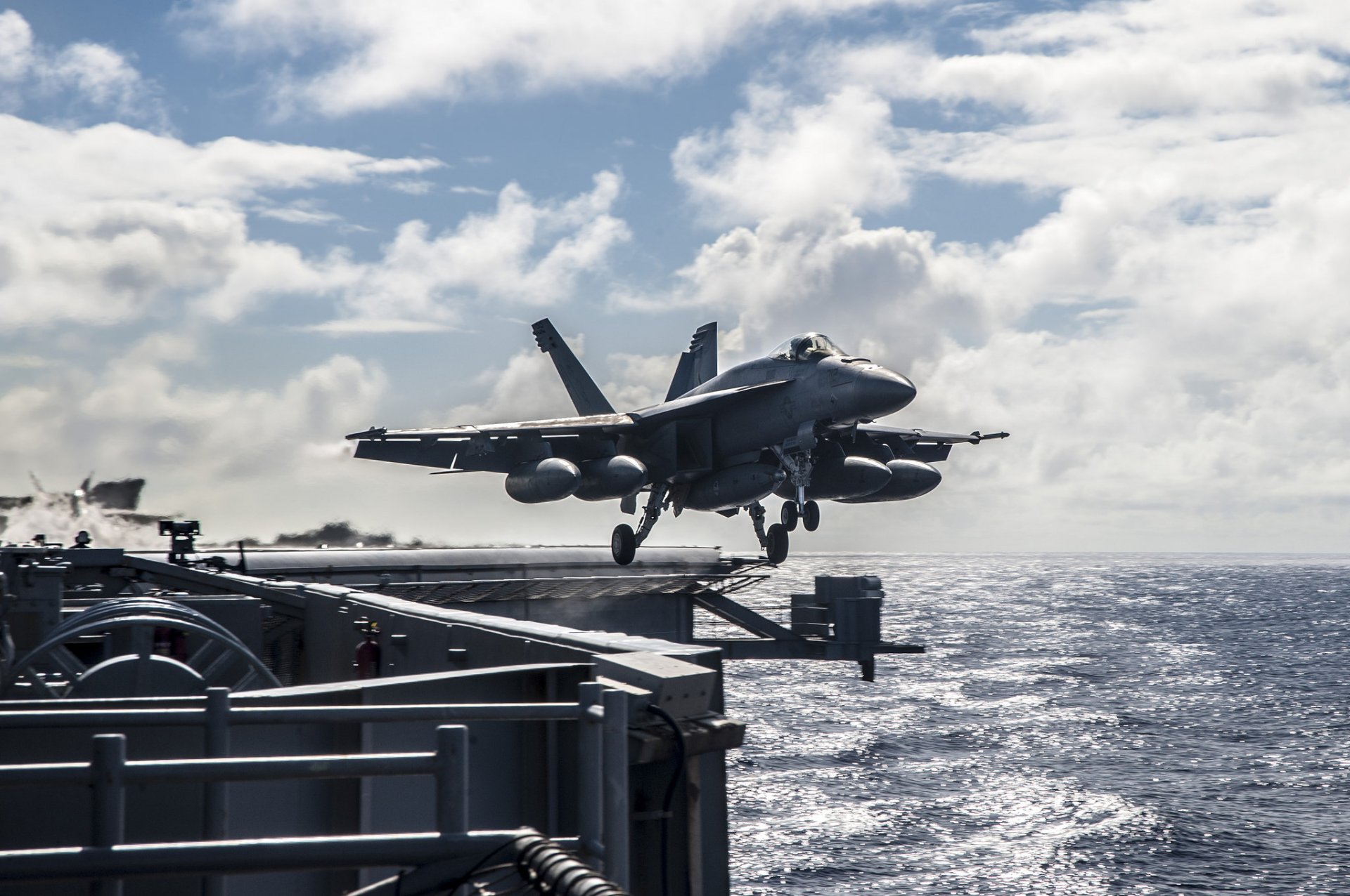 fa-18e super hornet deck kämpfer meer start