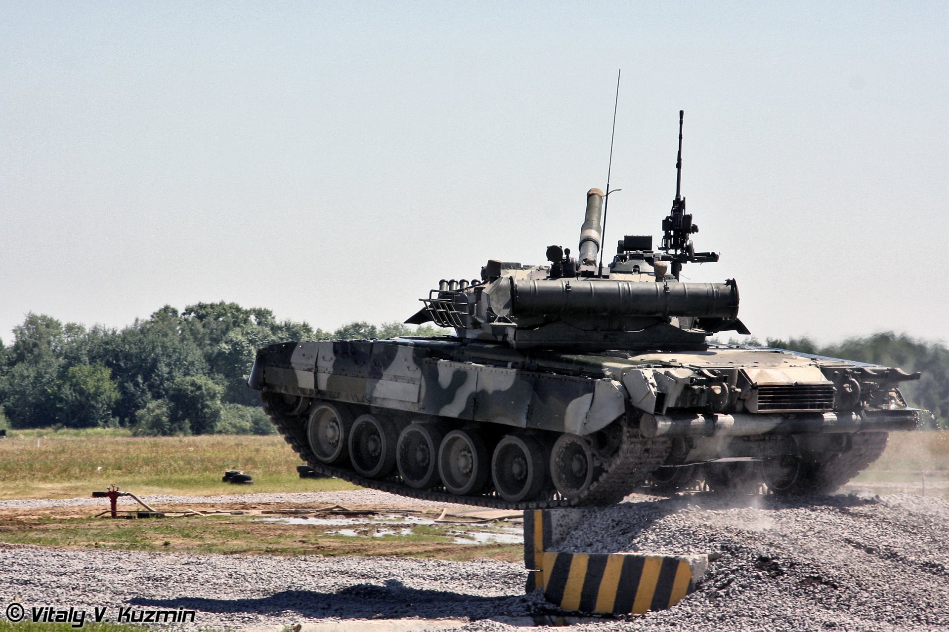 t - 80 ud tanque polígono equipo militar rusia