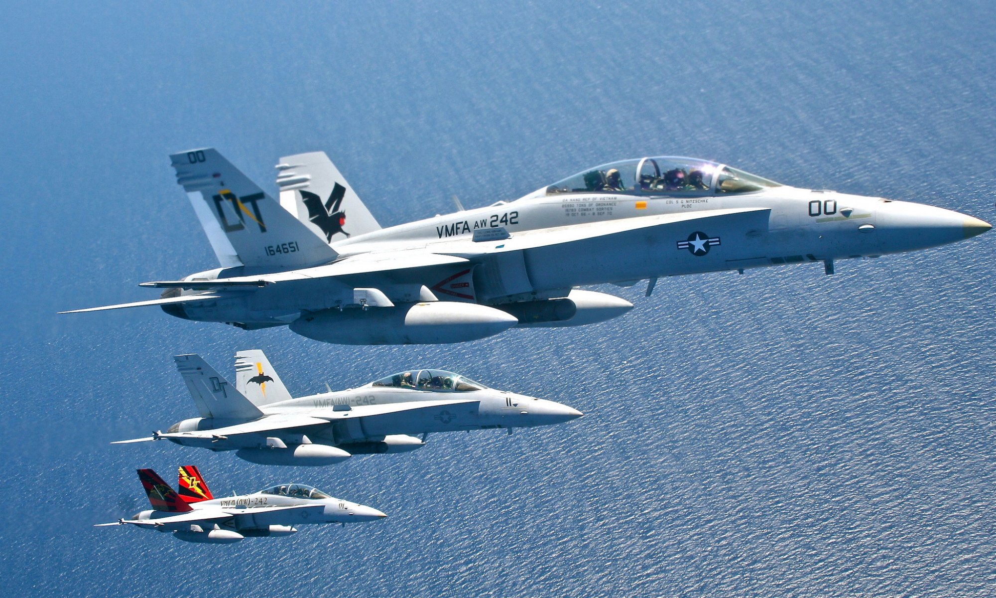 f-18 super hornet aerei da combattimento volo