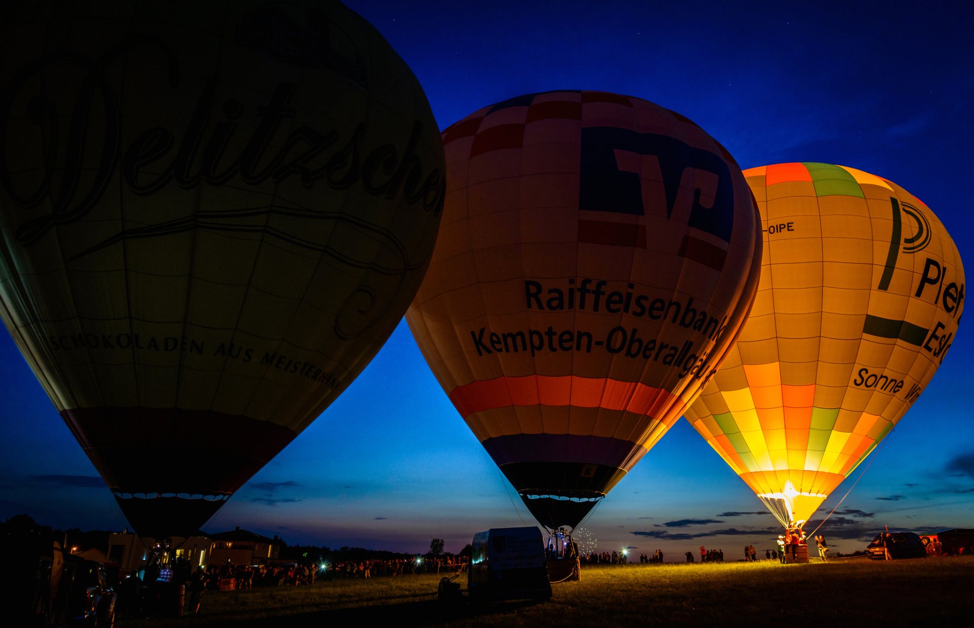 palloncino notte luci cielo