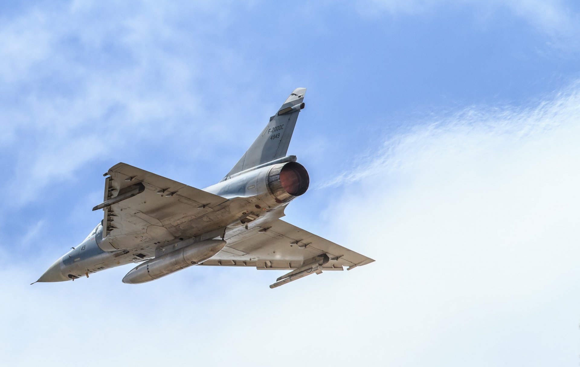 mirage 2000 avión armas