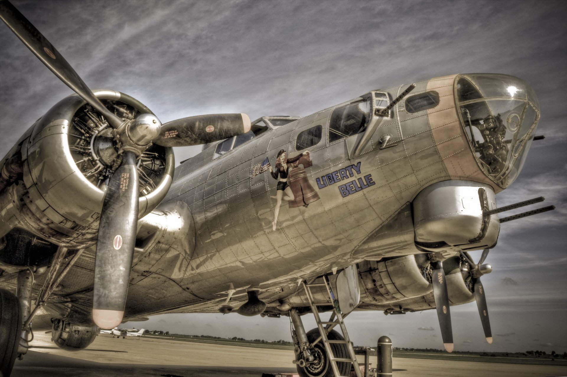 b17 samolot broń